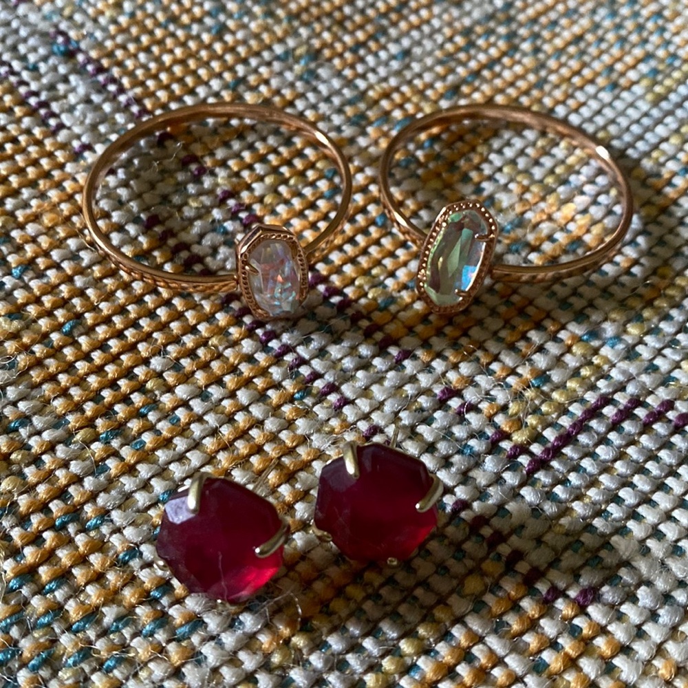 Kendra Scott earrings